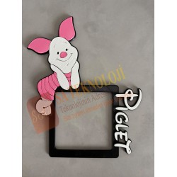 Sevimli Piglet Karakterli Dekoratif Priz ve Anahtar Çerçevesi Süsü - Çocuk Odası 3D Detaylı Duvar Dekoru